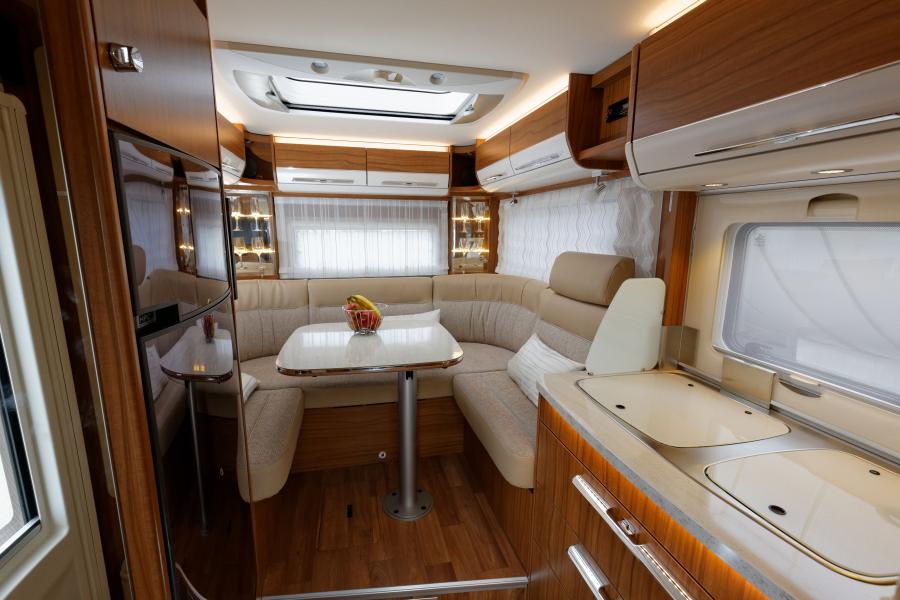 Интерьер Hymer DuoMobil B-DL 534 2016 года  (фото 4 из 7)